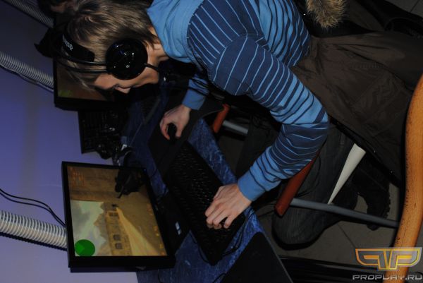 Xenitron опробывает awp на csdm'e